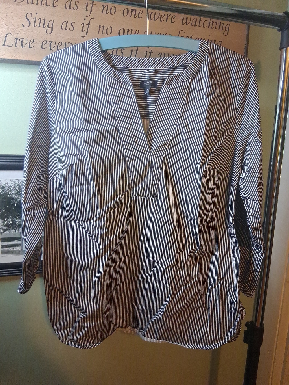 Talbots Black and White Pinstripe Casual 100%Cotton Shirt Size Petite Medium